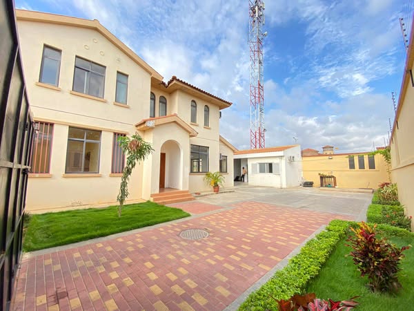 T4 + Anexo no Jardim de Rosa