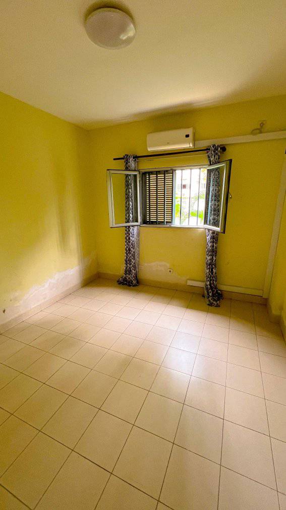 APARTAMENTO T5 No KILAMBA
